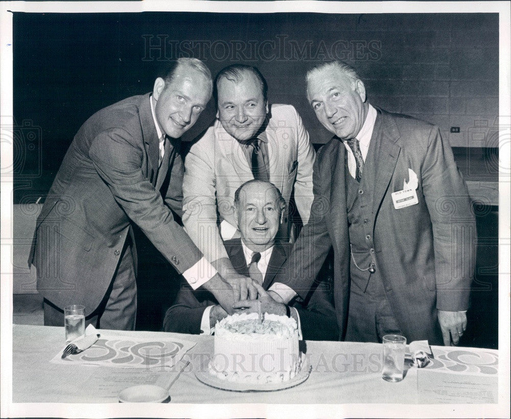 1969 Chicago, Illinois Old Town Boys Club Officials David Meyers Press Photo - Historic Images