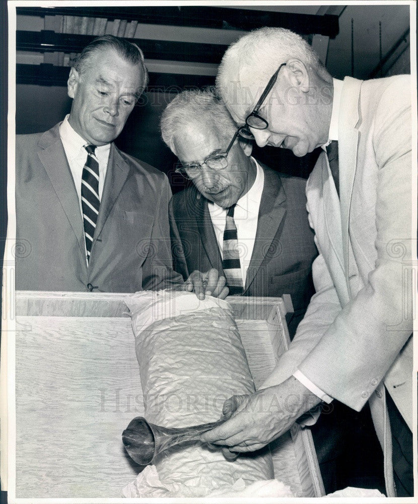 1964 Denver, CO Art Museum President Robert Silber, Otto Karl Bach Press Photo - Historic Images