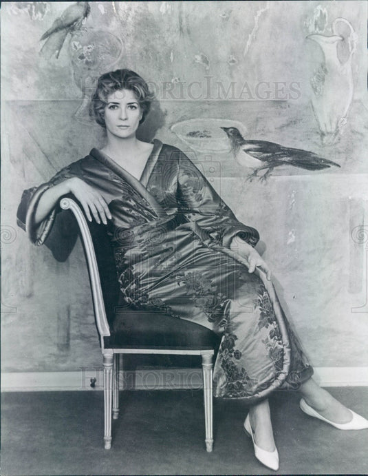 1965 Pulitzer Prize Winning American Poet Carolyn Kizer Press Photo - Historic Images