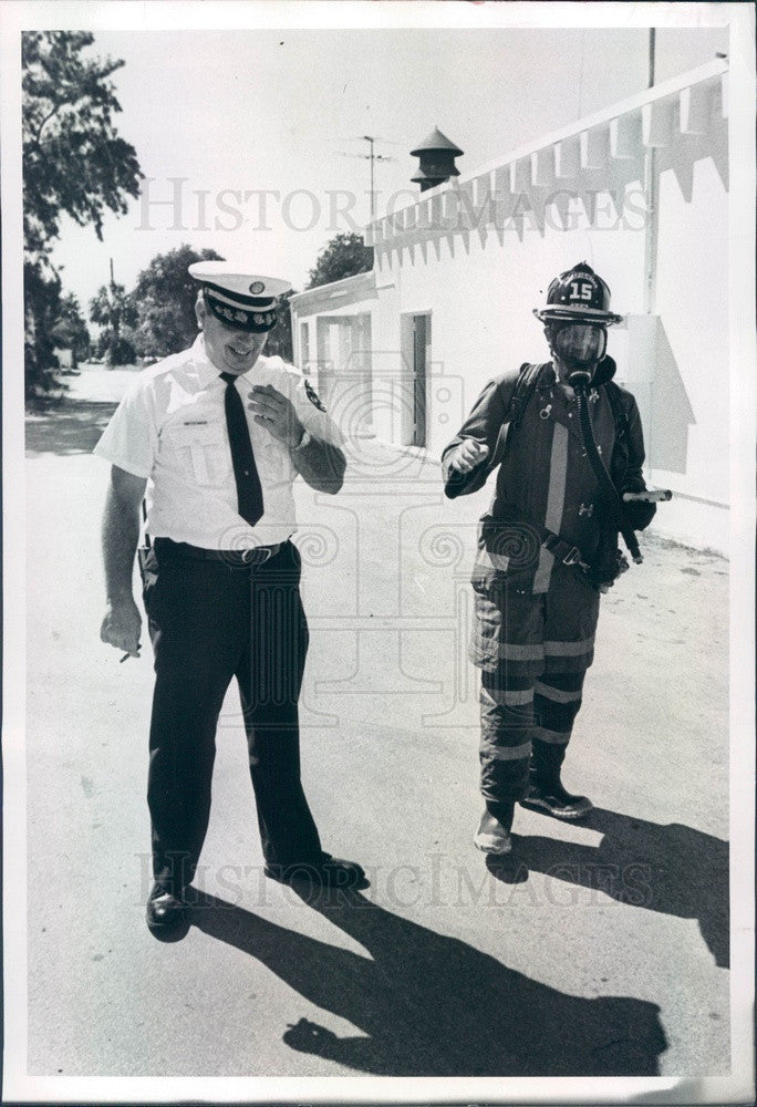 1977 Dunedin, Florida Fire Chief Neil Harrison Press Photo - Historic Images