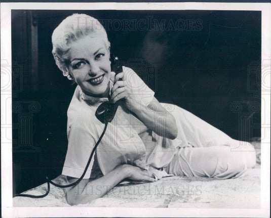1956 Actress & Singer Vivian Blaine Press Photo - Historic Images