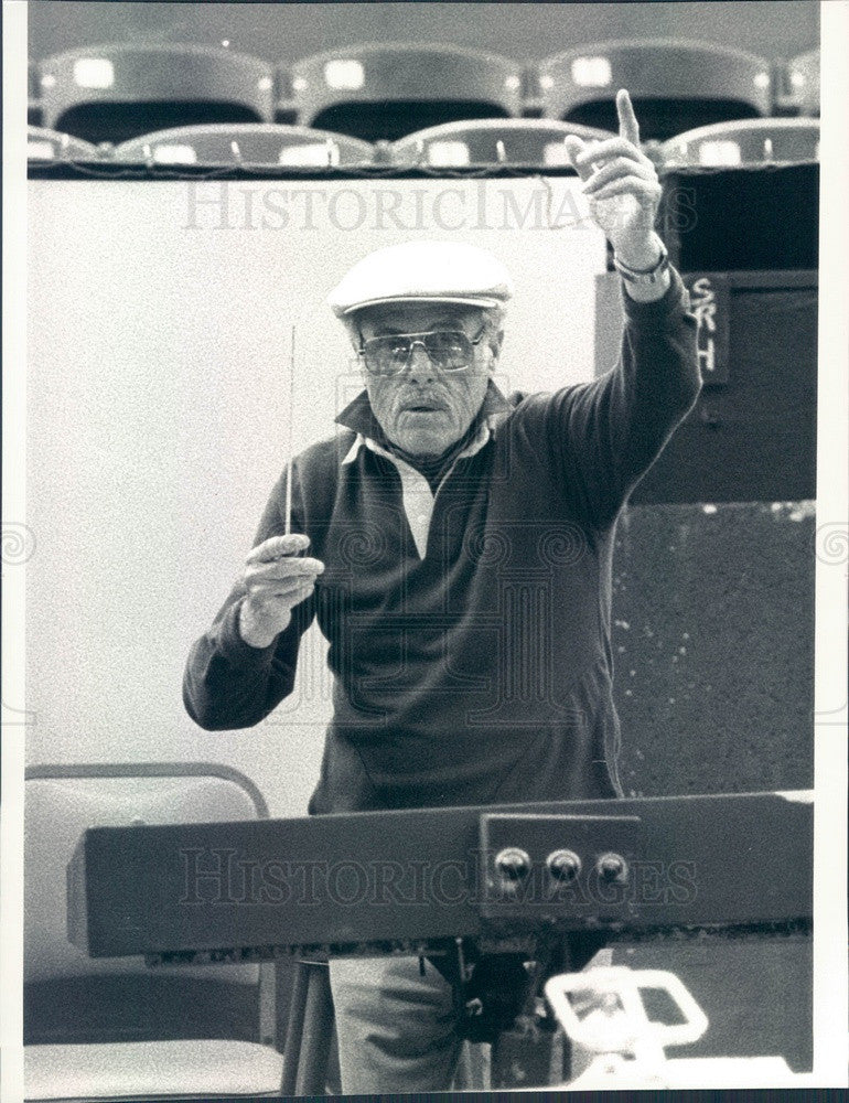 1986 San Diego, CA Conductor Milton Greene Press Photo - Historic Images