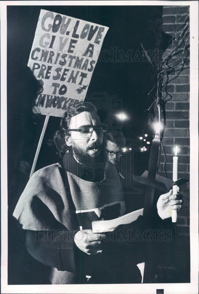 1971 Denver, CO Rev Joseph Lara of Our Lady of Guadalupe Church Press Photo - Historic Images