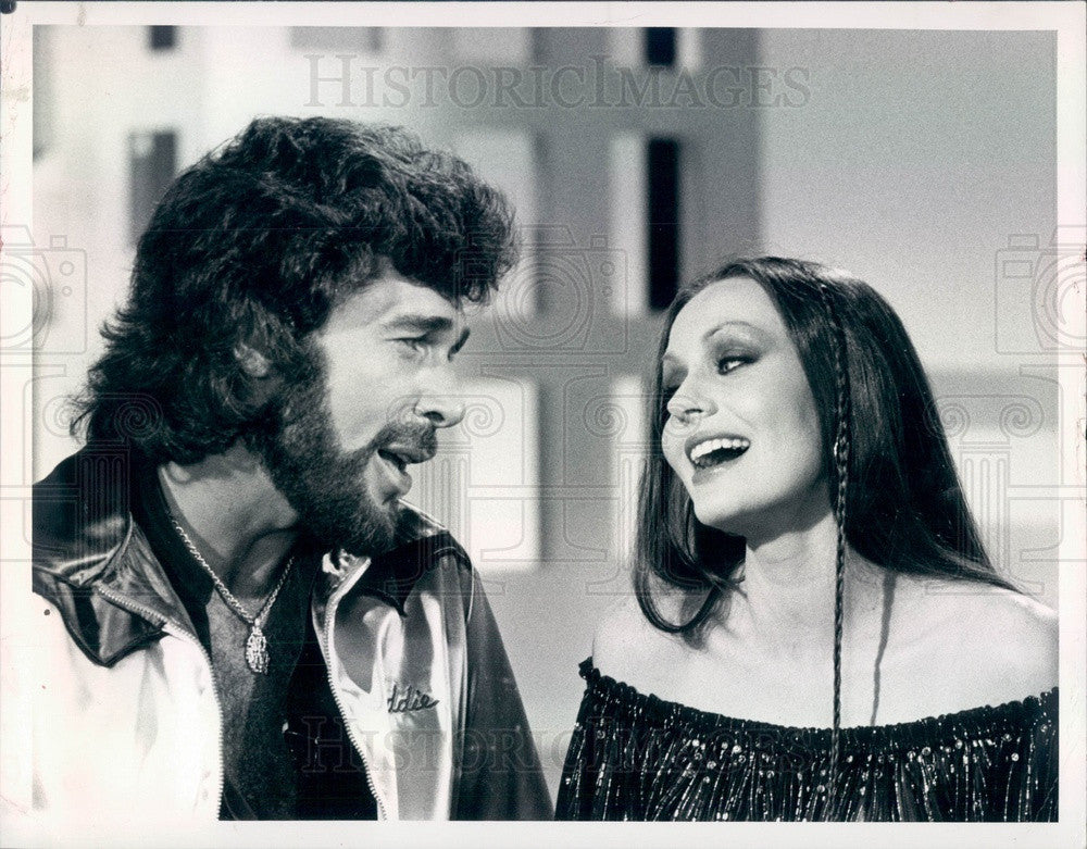 1980 Country Music Singers Crystal Gayle &amp; Eddie Rabbitt Press Photo - Historic Images