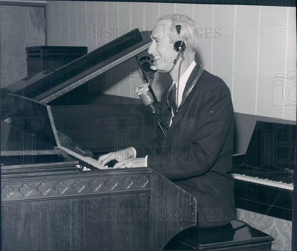 1963 Denver, Colorado Station KLZ Piano Man Art Gow Press Photo - Historic Images