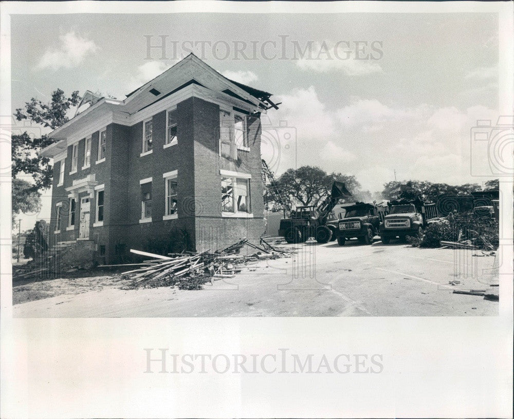 1977 Dunedin, Florida Dunedin Elementary School Demolition Press Photo - Historic Images