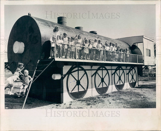 1964 Pinellas Point, FL Redeemer Lutheran Church Kindergarten Picnic Press Photo - Historic Images