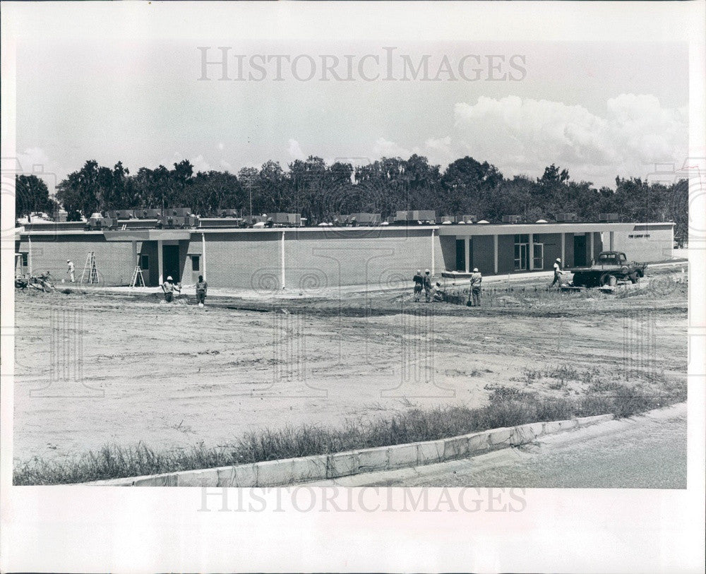 1965 Clearwater, Florida Plumb Elementary School Construction Press Photo - Historic Images