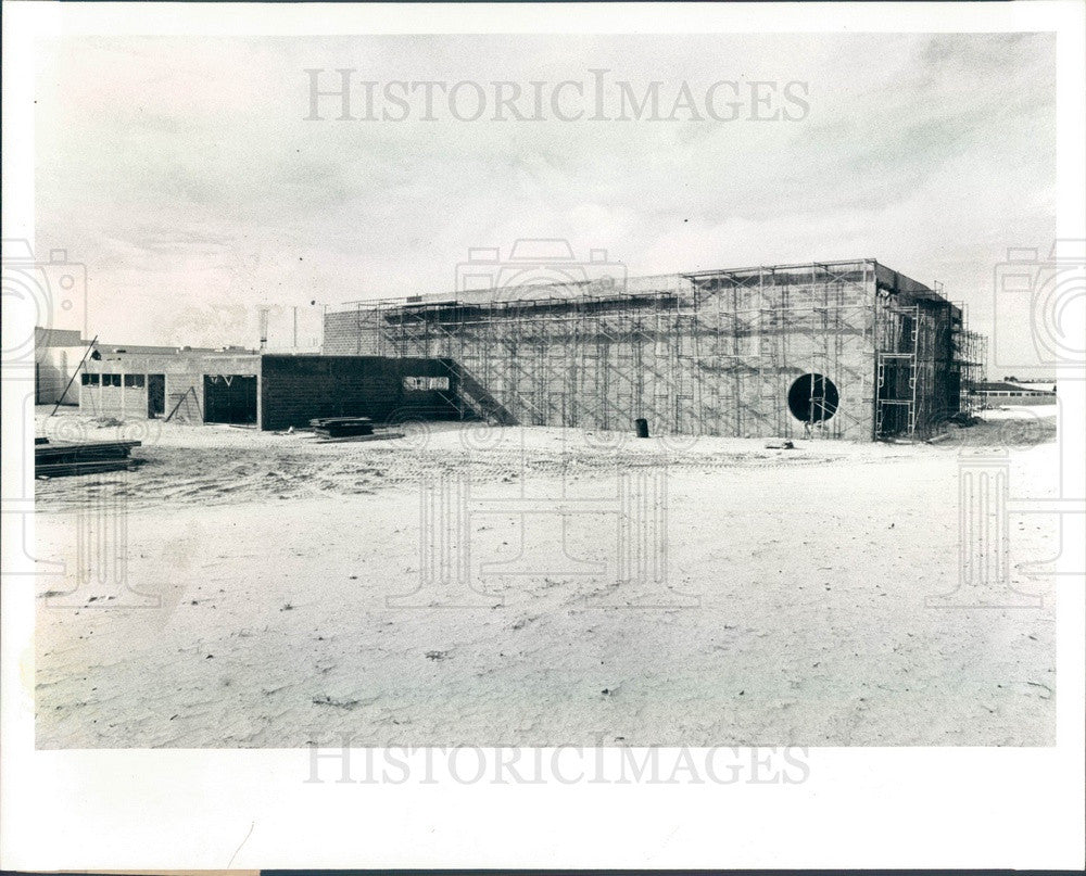 1981 Pasco County, FL Bayonet Point Jr High School Gym Construction Press Photo - Historic Images