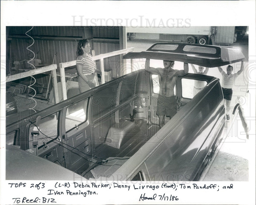 1986 Largo, Florida Ivans Fiberglass Products, New Van Roof Press Photo - Historic Images