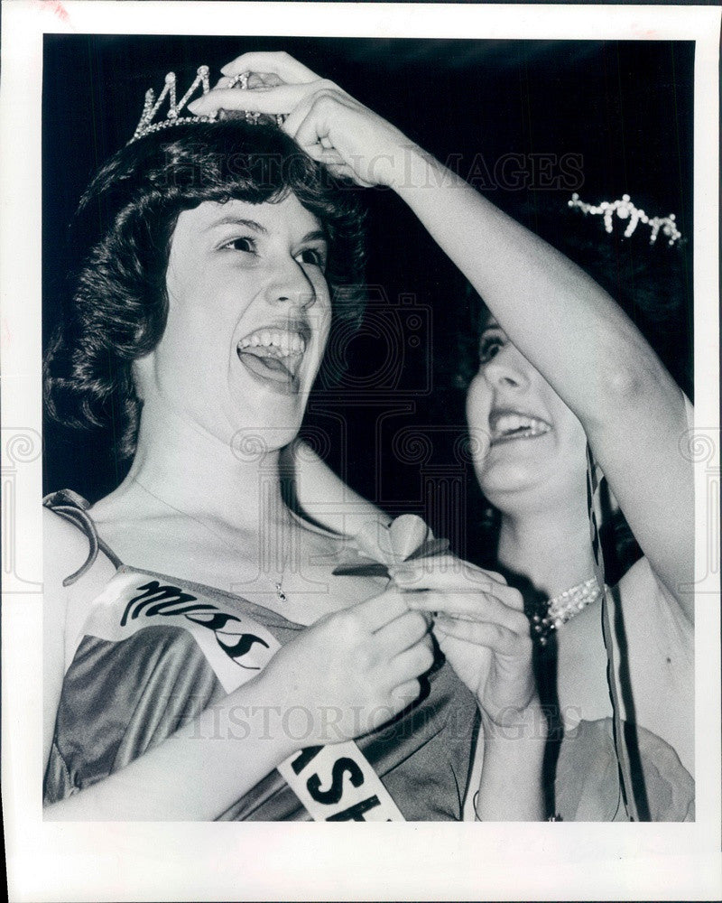 1982 Florida, Miss West Pasco 1982 Teresa Voss &amp; 1981 Julia Maselli Press Photo - Historic Images