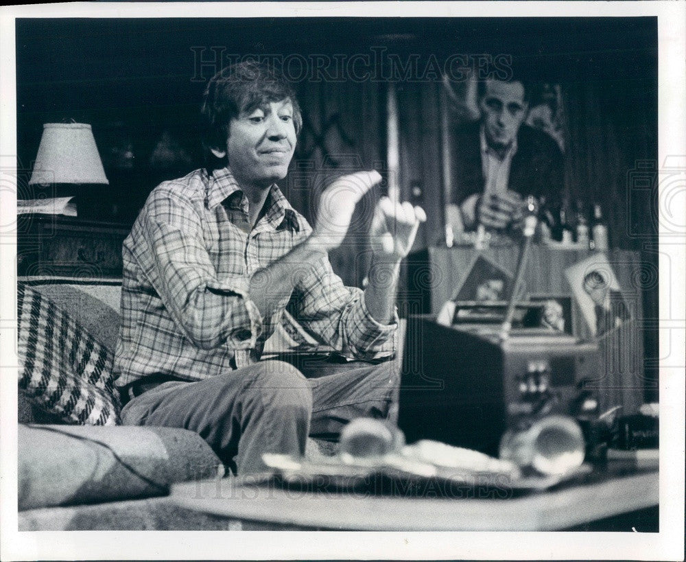 1977 TV Show Gilligan's Island Actor Bob Denver in Play It Again Sam Press Photo - Historic Images