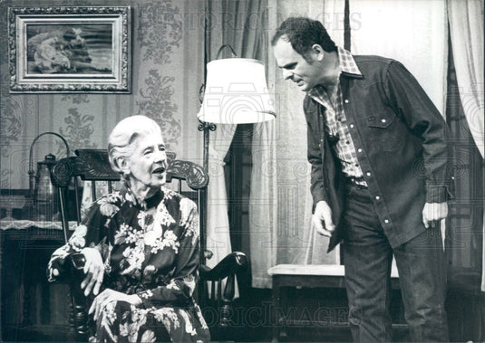 1982 TV Show MASH Actor Gary Burghoff & Emma Trekman in Boney Kern Press Photo - Historic Images