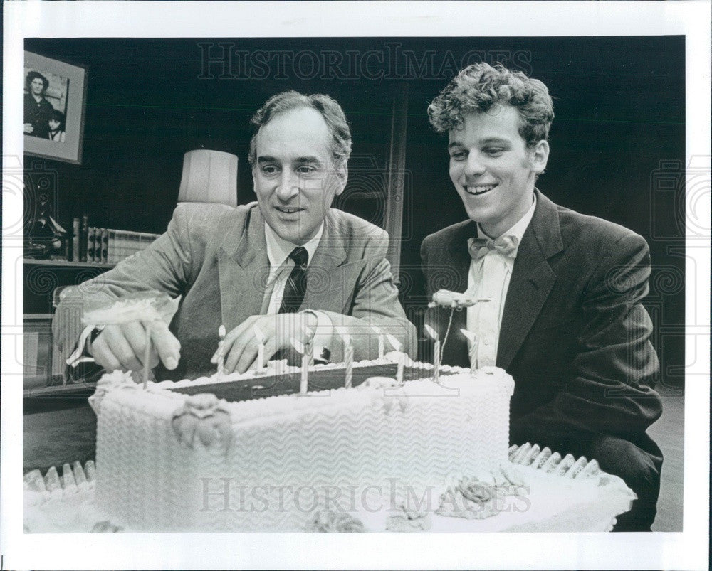 1988 Actors Jeffrey DeMunn &amp; Christopher Collet in Spoils of War Press Photo - Historic Images