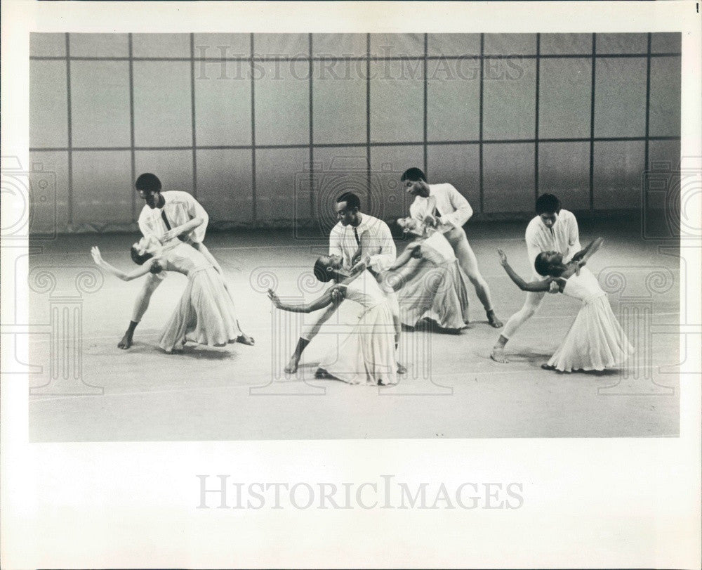1983 Alvin Ailey American Dance Theater Cast of Songs Without Words Press Photo - Historic Images