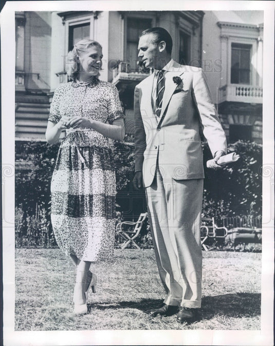 1949 Actor Douglas Fairbanks Jr & Sharman Douglas Press Photo - Historic Images