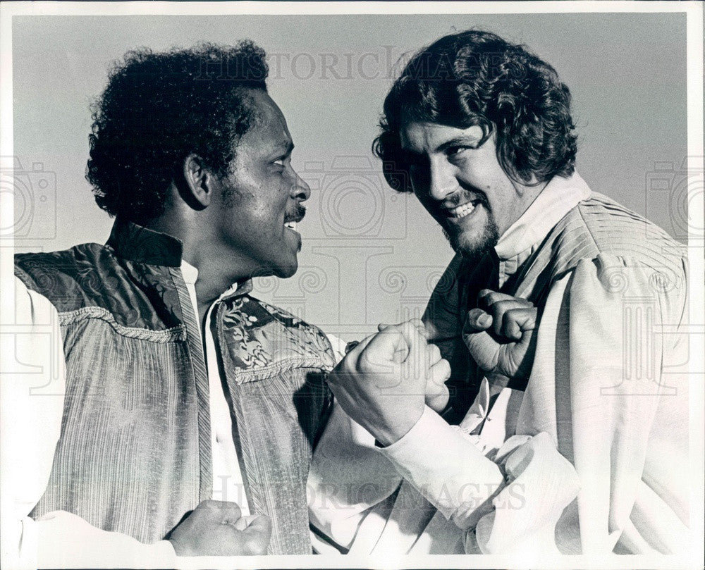 1975 Actors Bill Brown &amp; James Murphy of Travel Light Theatre Co Press Photo - Historic Images