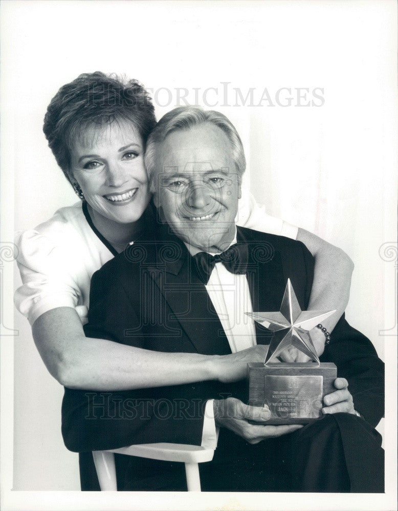 1988 Hollywood Actors Jack Lemmon &amp; Julie Andrews Press Photo - Historic Images