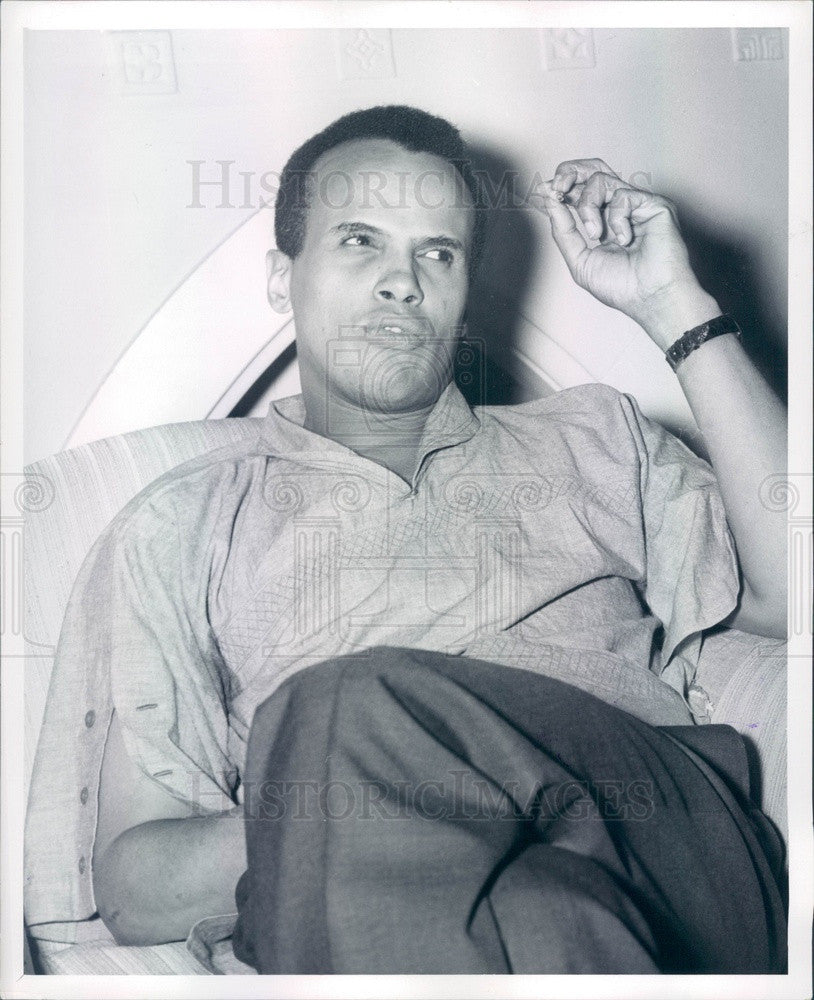 1962 American Singer/Actor Harry Belafonte Press Photo - Historic Images