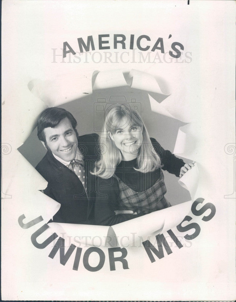 1970 Pop Singer Jimmie Rodgers &amp; Junior Miss Jacquelyn Benington Press Photo - Historic Images