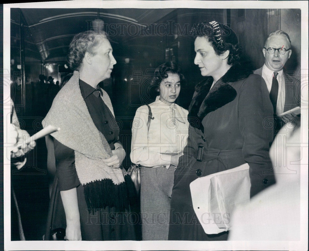 1954 Detroit, Michigan Alleged Communist Helen Winter Press Photo - Historic Images