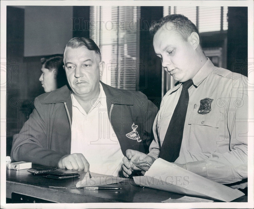 1954 Detroit, Michigan Labor Union Official Victor Zuzik Press Photo - Historic Images