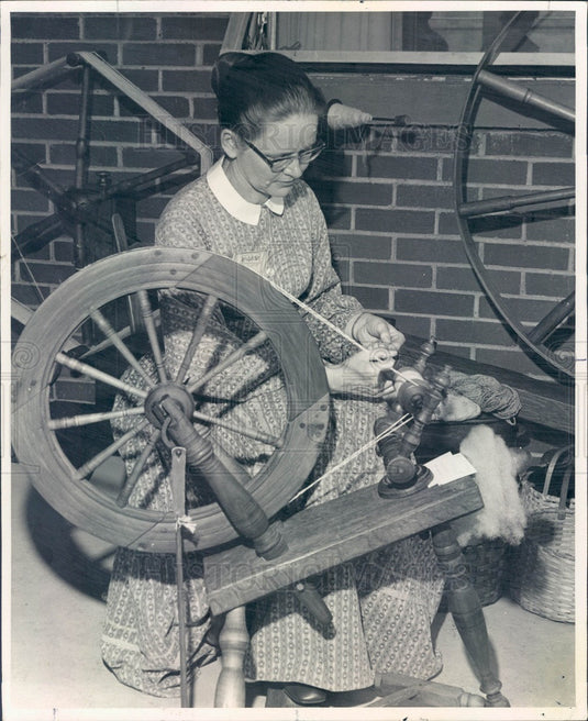 1974 West Virginia Crafts Fair, Spinning Wheel Press Photo - Historic Images