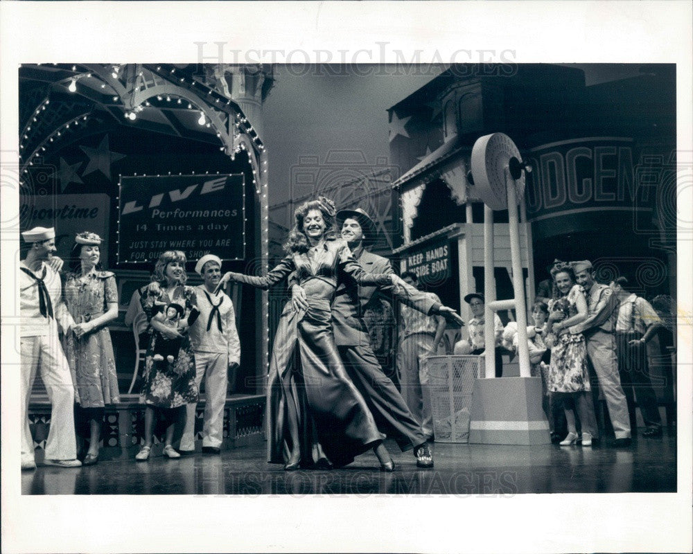 1992 Actors Shannon Cochran & Michael O'Gorman in Riverview Press Phot ...