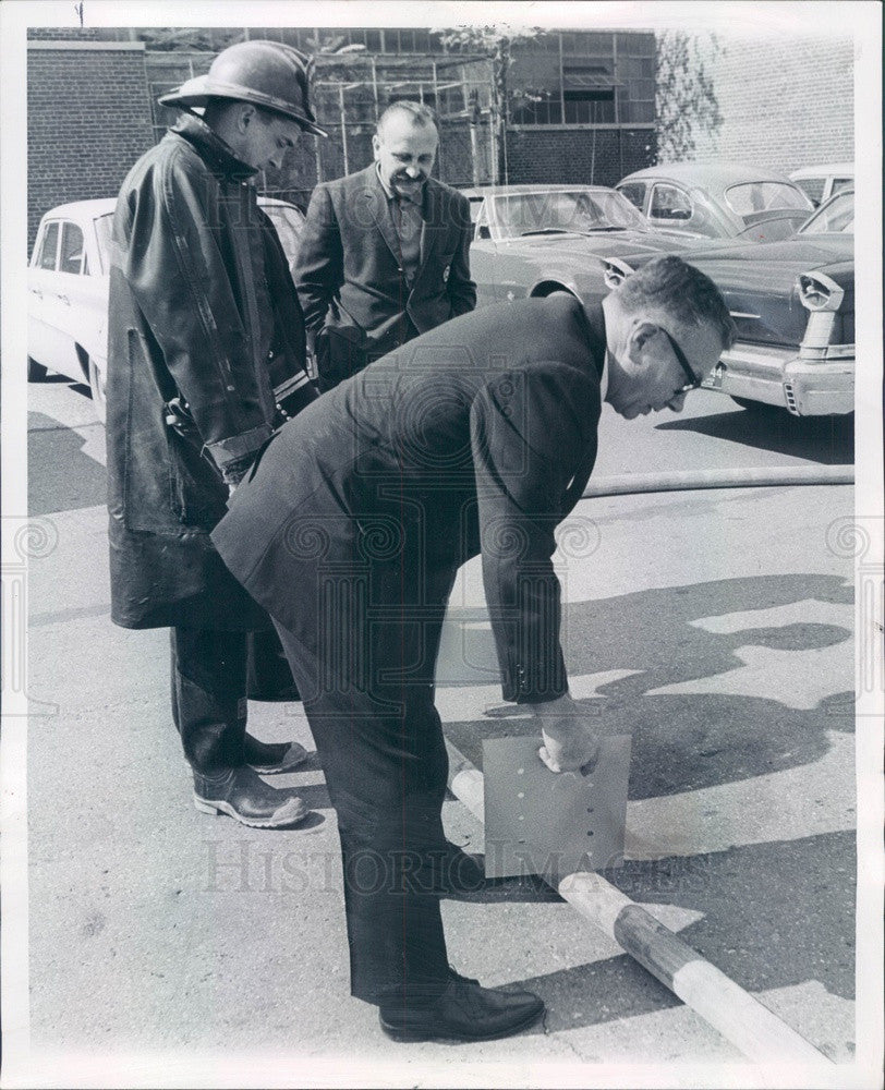 1967 Detroit, MI Fire Dept Training School Dir Capt Vandervoort Press Photo - Historic Images
