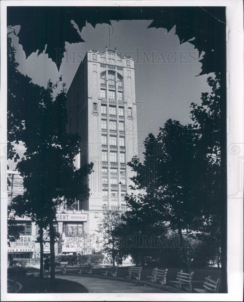 1966 Detroit, Michigan Fyfe Apartment Building Press Photo - Historic Images