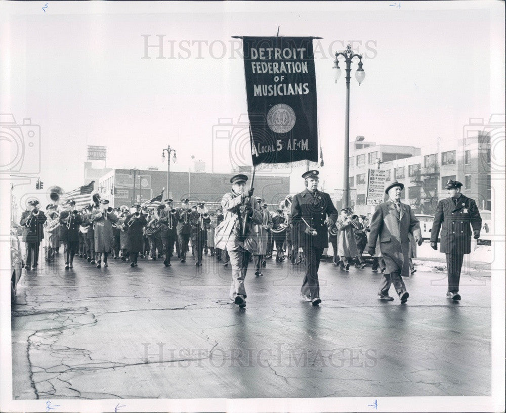 1958 Detroit Michigan Federation of Musicians in Old Newsboys Parade Press Photo - Historic Images