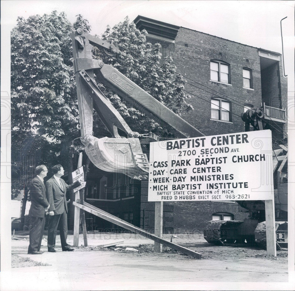 1966 Detroit, MI Baptist Center, Rev George Madison &amp; Rev Fred Hubbs Press Photo - Historic Images