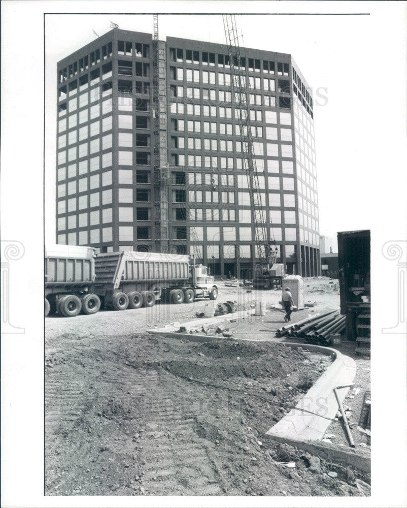 1988 Troy, Michigan Columbia Center Tower Construction Press Photo - Historic Images