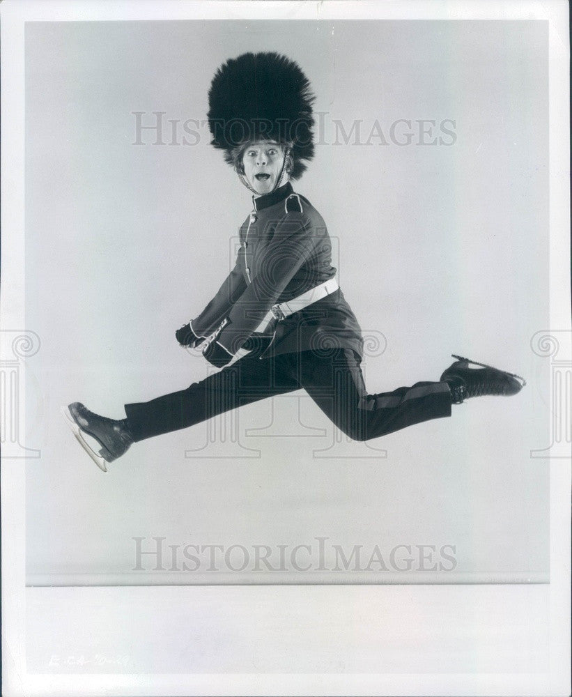 1970 British Comedic Ice Skater Terry Head Press Photo - Historic Images