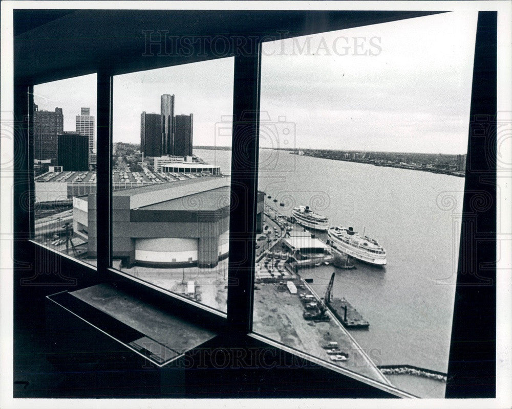 1984 Detroit, Michigan Downtown View From Riverfront Apartments Press Photo - Historic Images