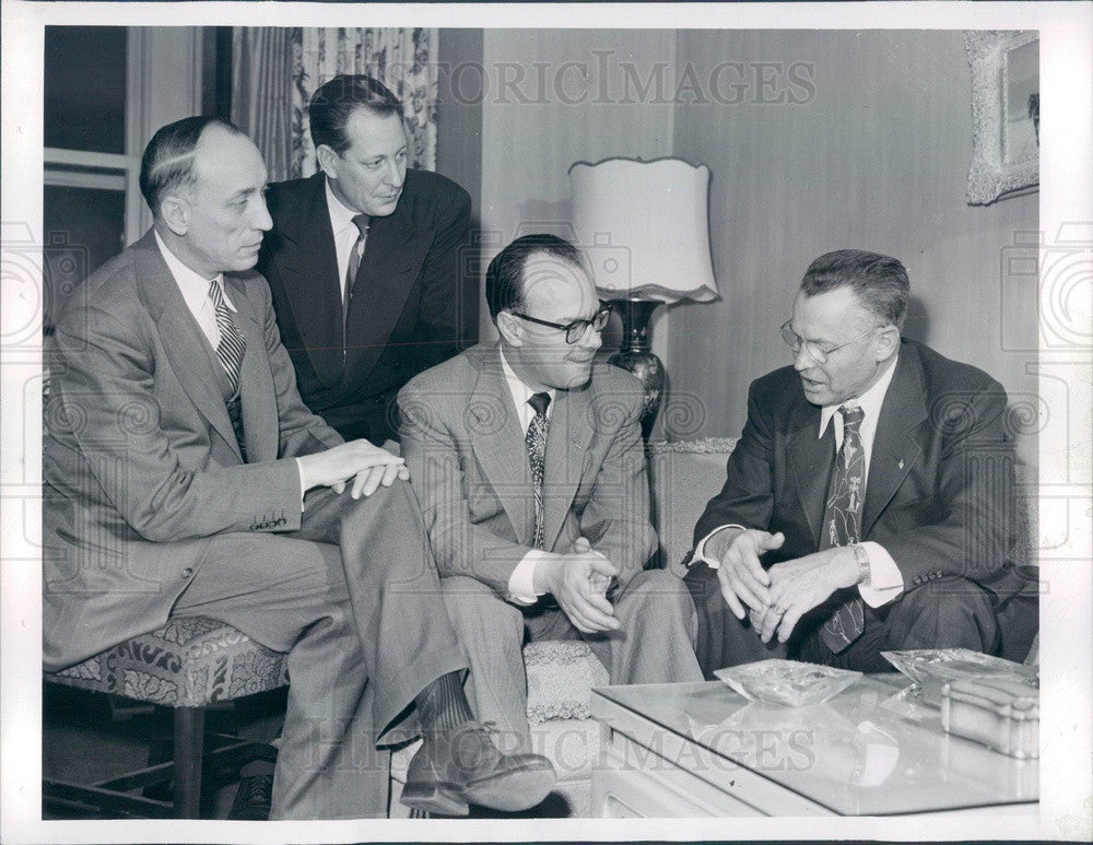1952 Detroit, Michigan Communist Inquiry Press Photo - Historic Images