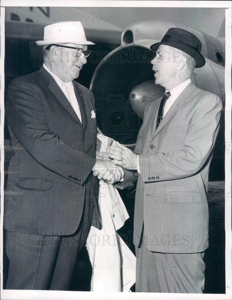 1964 Chicago, Illinois NASCAR VP Pat Purcell &amp; Harry Coffman Press Photo - Historic Images
