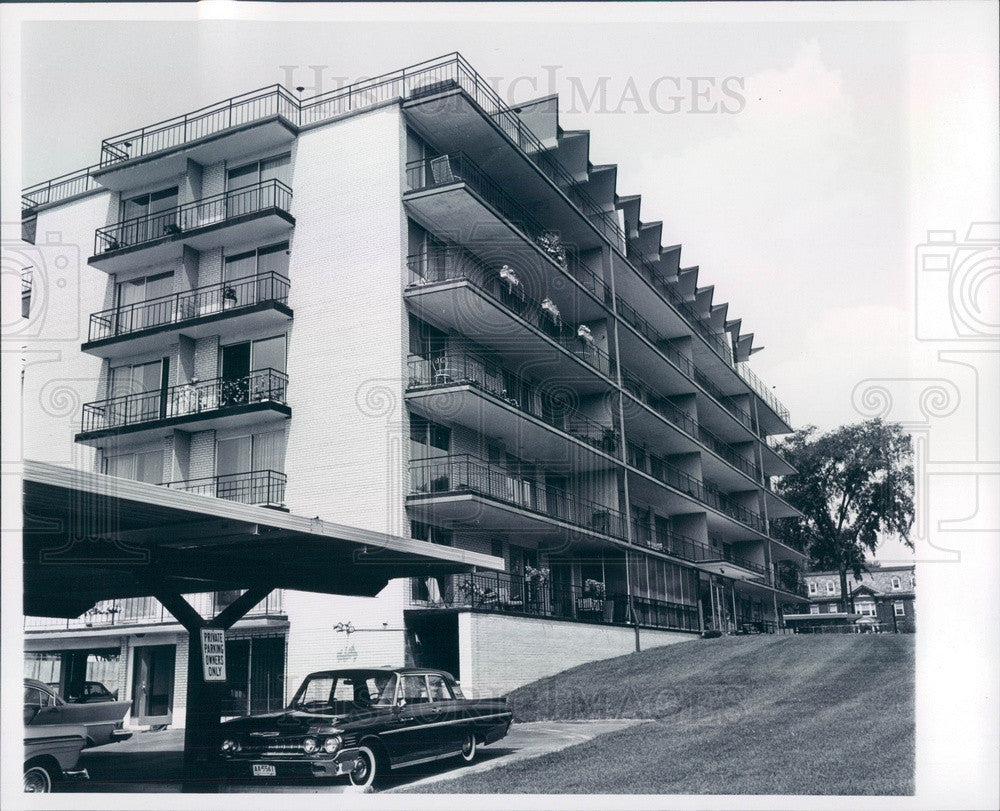 1964 Detroit, Michigan Casa Balcona Apartments Press Photo - Historic Images