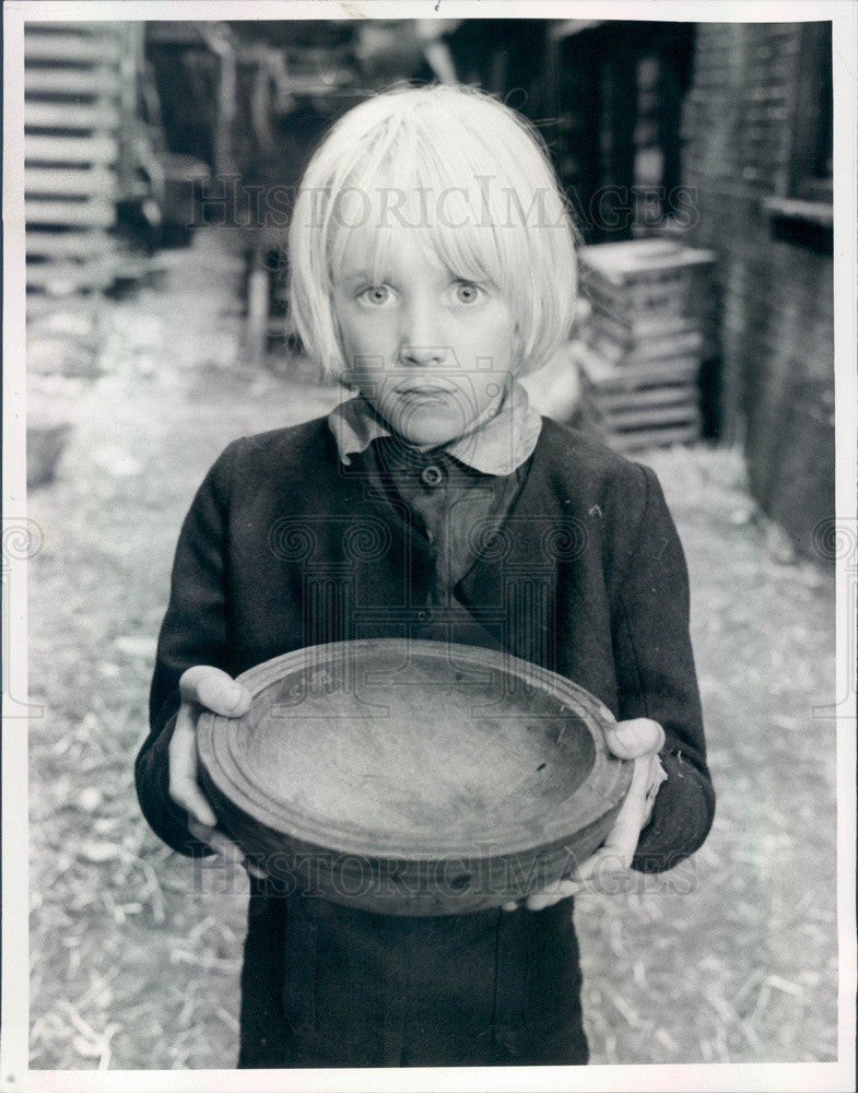 1982 Hollywood Actor Richard Charles as Oliver in Oliver Twist Press Photo - Historic Images