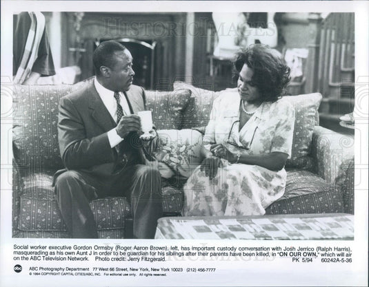 1994 Actors Roger Aaron Brown & Ralph Harris TV Show On Our Own Press Photo - Historic Images