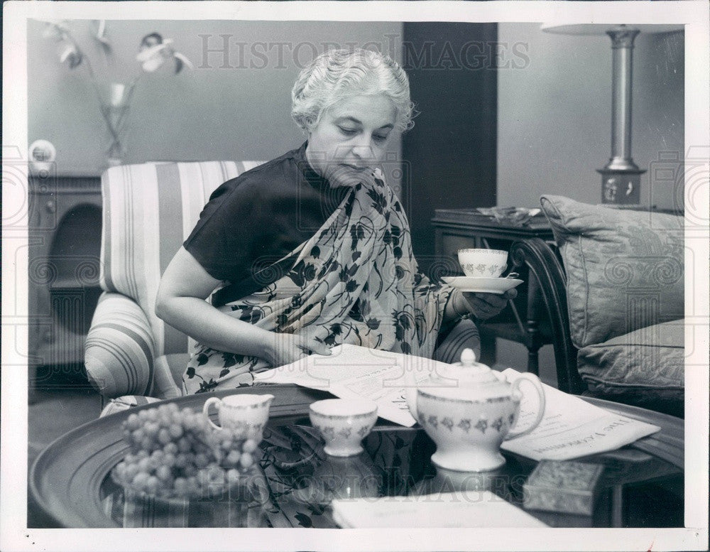 1953 UN President Madame Vijaya Lakshmi Pandit Press Photo - Historic Images