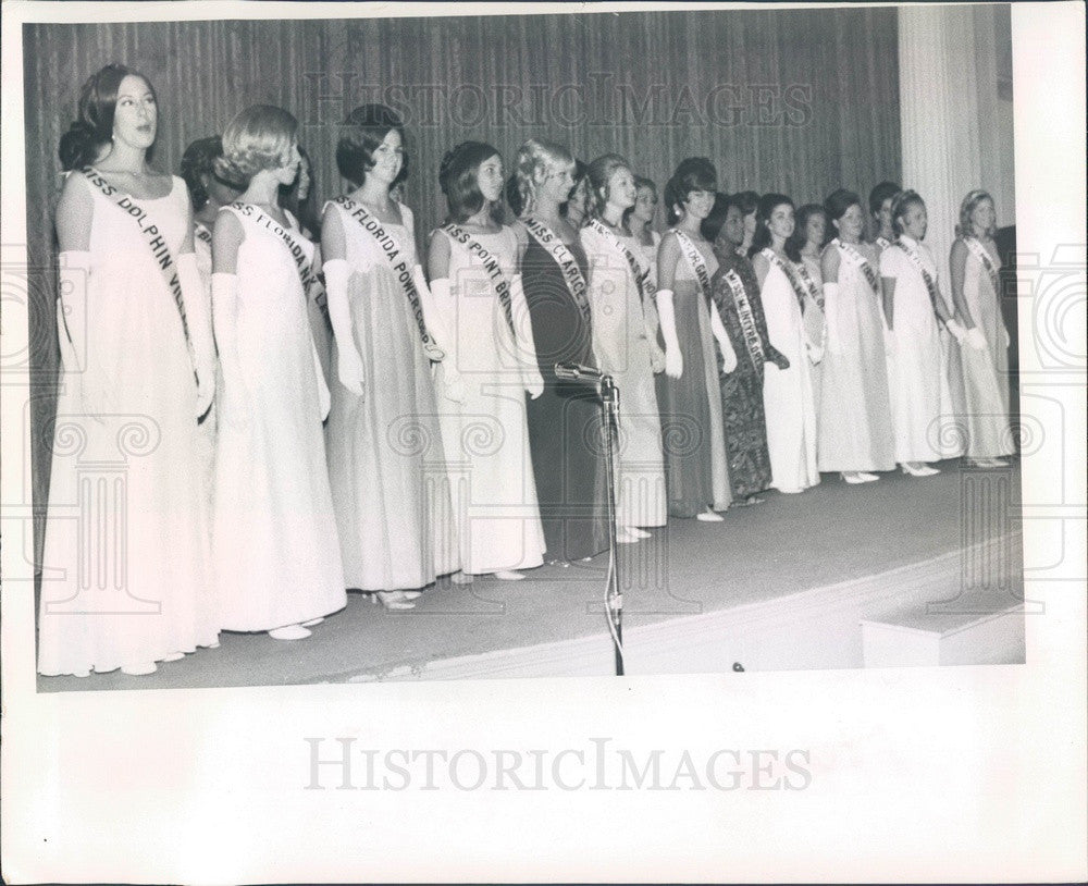 1969 Miss St Petersburg, Florida 1969 Becky Sutterlin &amp; Contestants Press Photo - Historic Images