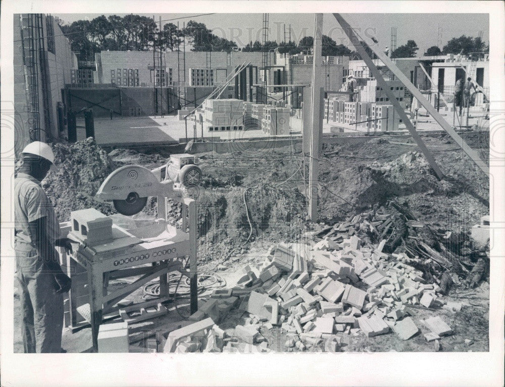 1970 Pinellas County, Florida Maximo Elementary School Construction Press Photo - Historic Images