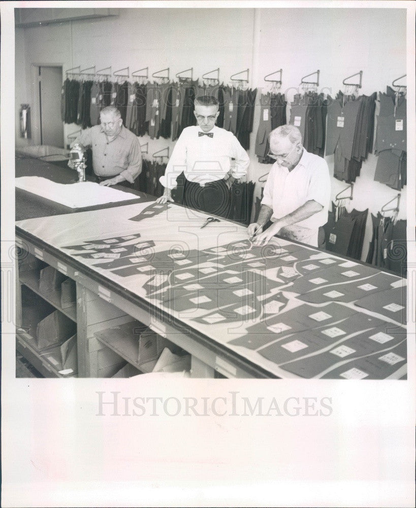 1957 St Petersburg, Florida Barcley Corset Co Plant Supt Walter Earl Press Photo - Historic Images