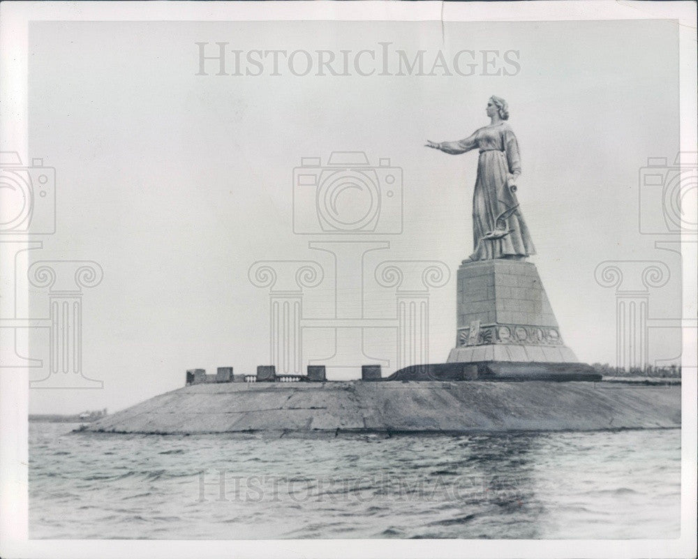 1953 Russia, Lady of the Volga Sculpture on Bank of Rybinsk Press Photo - Historic Images