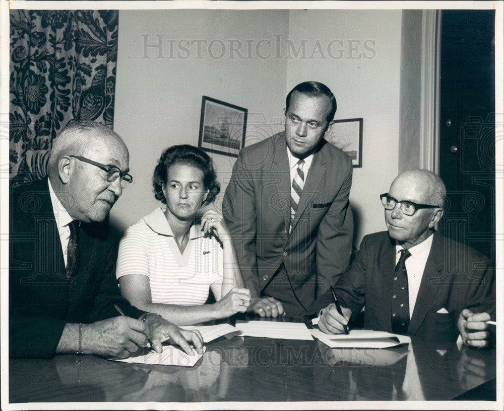 1969 Florida, Siesta Key Utilities Authority Execs Thomas Pankey Press Photo - Historic Images