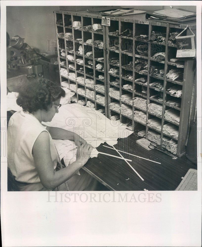 1957 St Petersburg, FL Barcley Corset Co, Boning Strips Inserted Press Photo - Historic Images