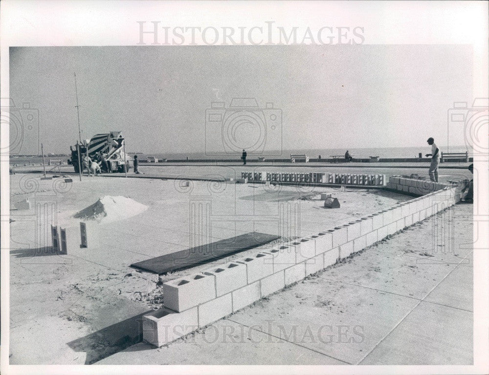 1968 St Petersburg, Florida Municipal Pier Construction Press Photo - Historic Images