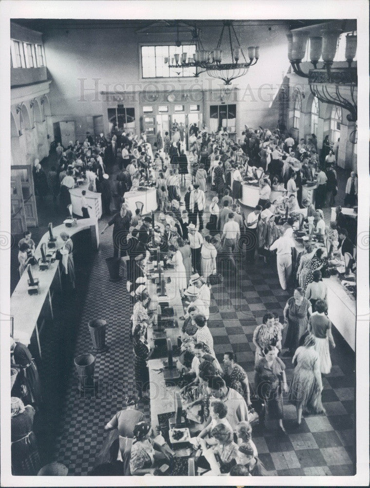 1956 Moscow, Russia Central Market Press Photo - Historic Images