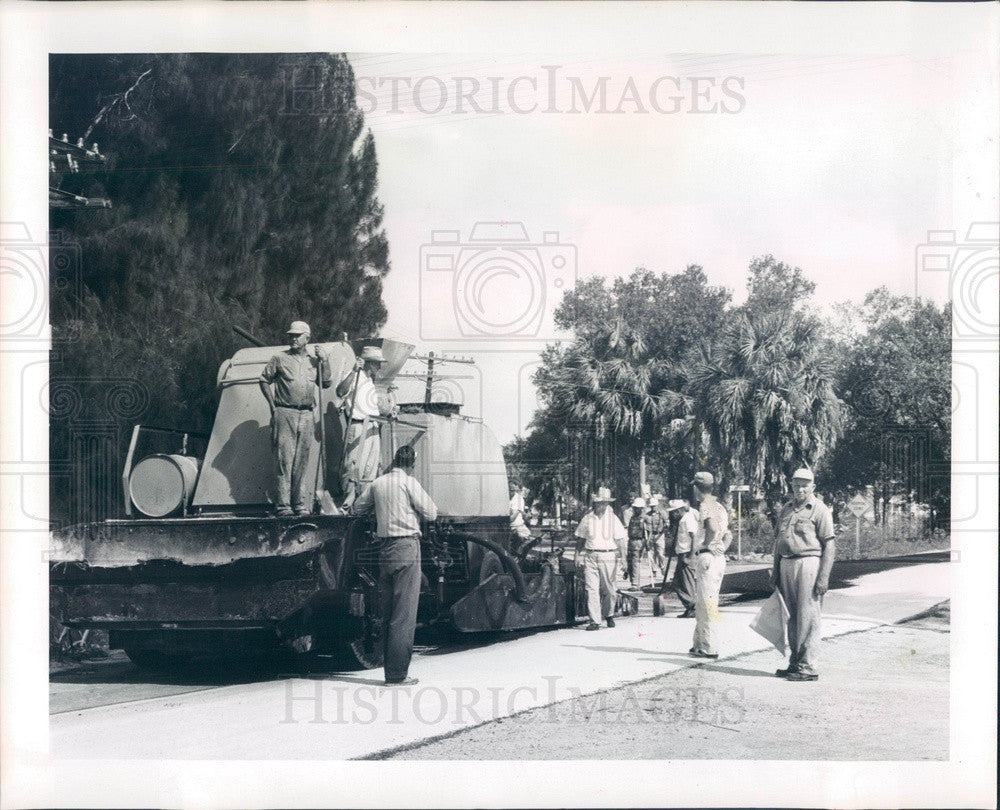 1964 Punta Gorda, Florida Repaving Cooper Street Press Photo - Historic Images